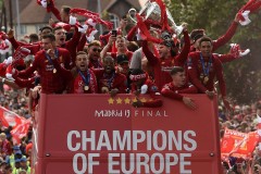 利物浦传奇33岁球员重返巅峰，职业生涯晚期再战利物浦