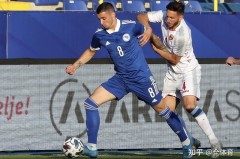 【实时】丹麦0-1苏格兰 麦克托米奈头球破门，童话王国陷困境